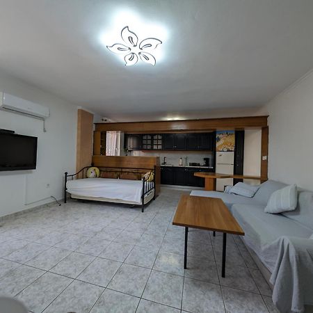 Lazarus Apartments โมเน็มวาซี ภายนอก รูปภาพ
