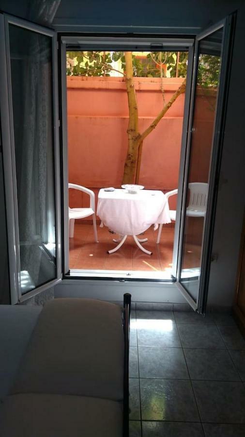 Lazarus Apartments โมเน็มวาซี ภายนอก รูปภาพ